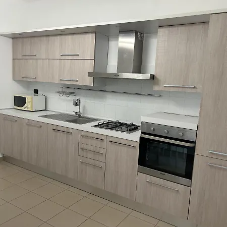 Typical One Bedroom In Center Apartment *