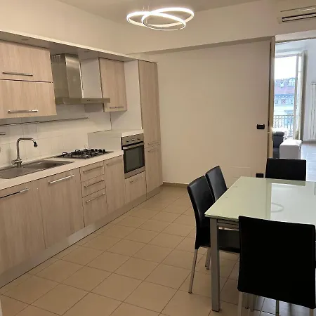 Apartment Typical One Bedroom In Center Turin