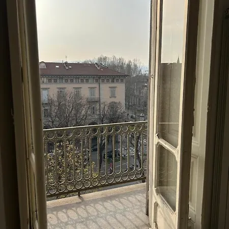 Apartment Typical One Bedroom In Center Turin