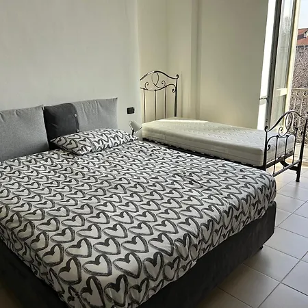 Typical One Bedroom In Center Turin