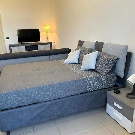 Typical One Bedroom In Center *