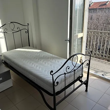 Appartamento Typical One Bedroom In Center *